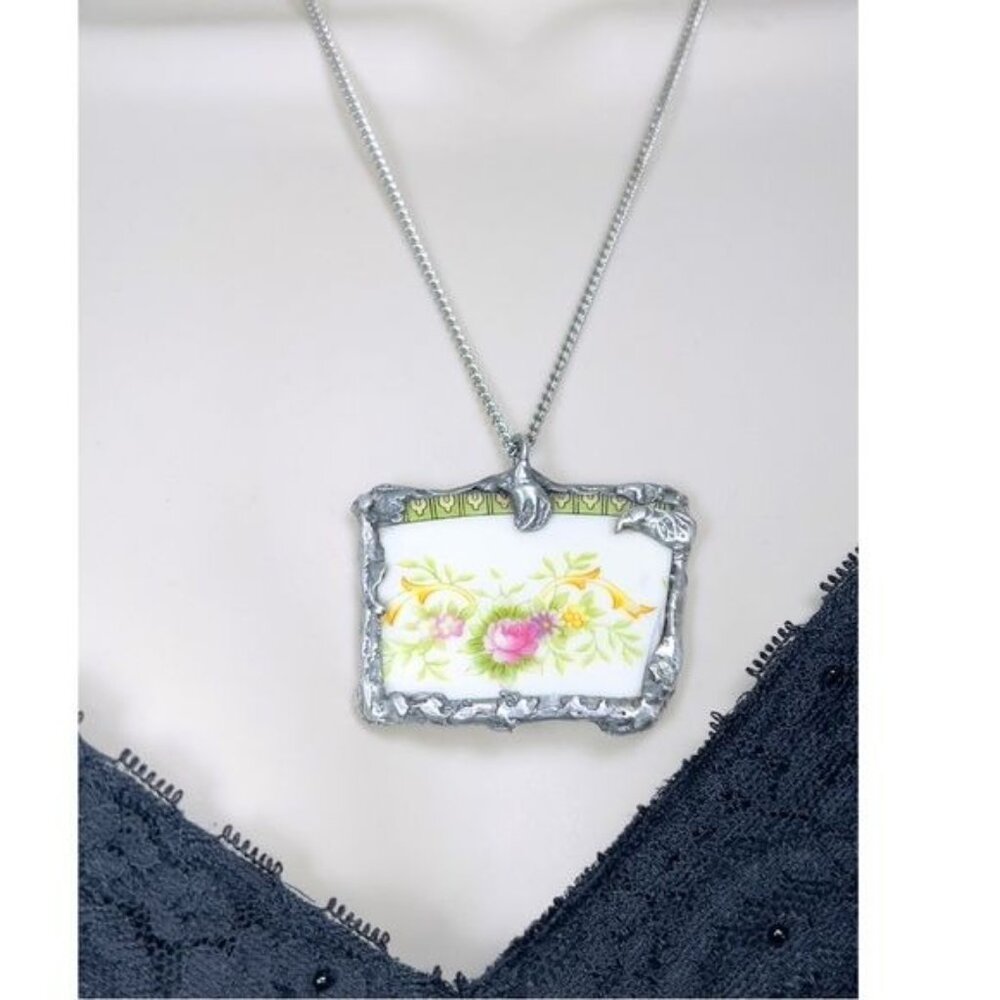 Upcycled Porcelain Necklace With Floral Design & Silver Blend Metalwork Frame - Picture 3 of 11